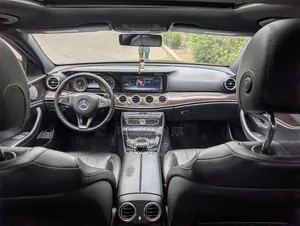 Mercedes-Benz E300 2016 Black