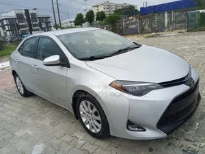 Toyota Corolla 2017 Silver