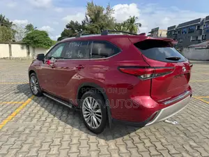 Toyota Highlander Platinum 2021 Burgundy