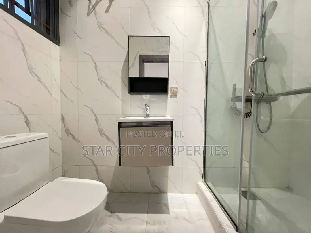 3bdrm Apartment in Ikeja Gra for rent