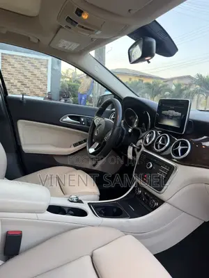 Mercedes-Benz GLA 250 2017 Black