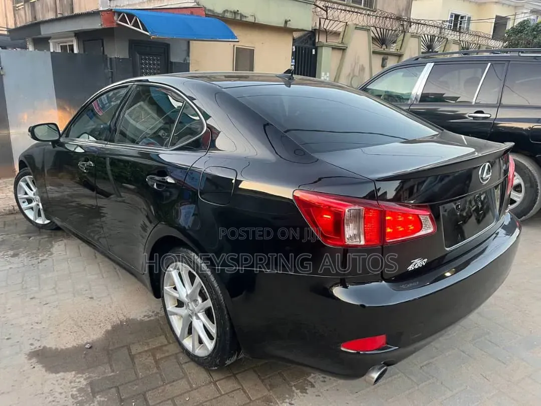 Lexus IS 250 Automatic 2011 Black