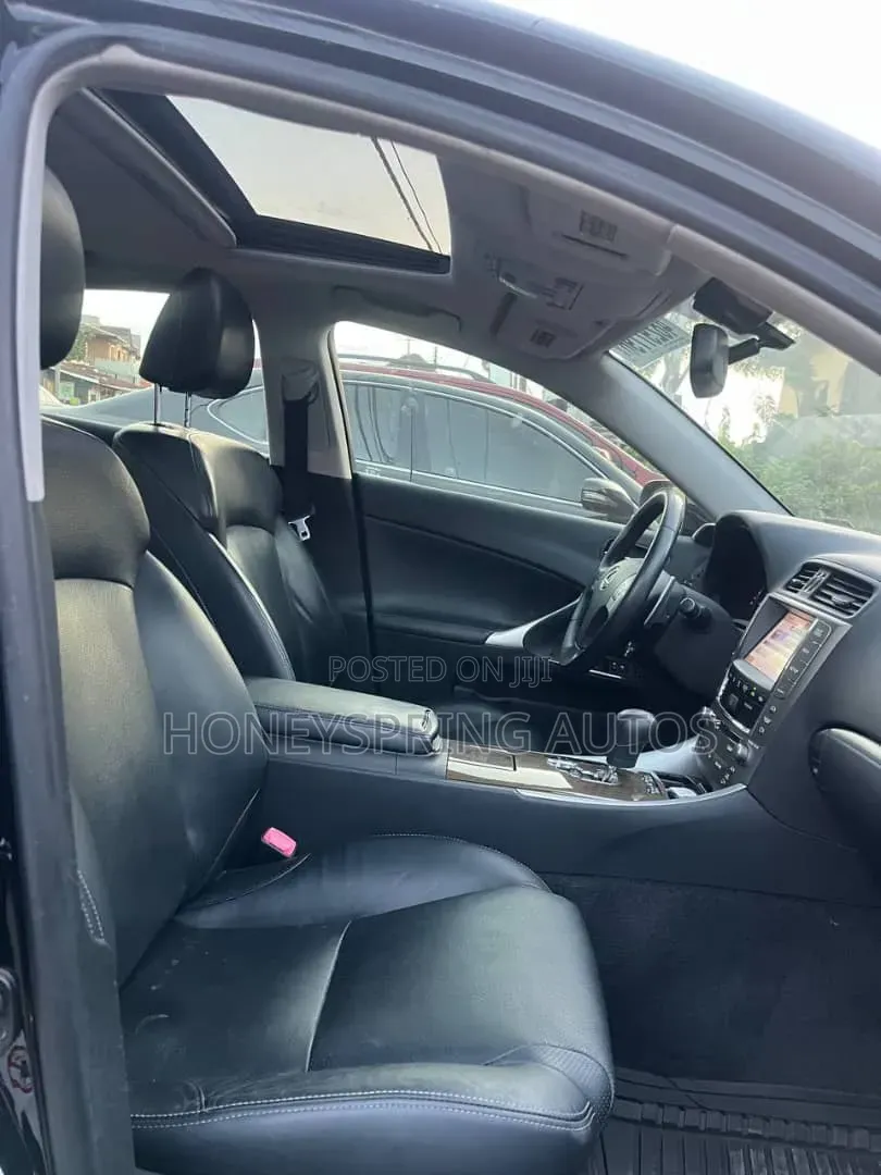Lexus IS 250 Automatic 2011 Black