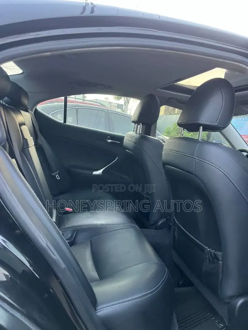 Lexus IS 250 Automatic 2011 Black
