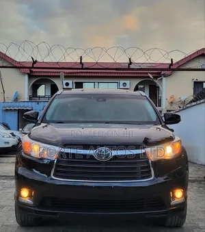 Toyota Highlander Limited 4dr SUV AWD (3.5L 6cyl 6A) 2014 Black