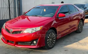 Toyota Camry SE 4dr Sedan (2.5L 4cyl 6A) 2013 Red