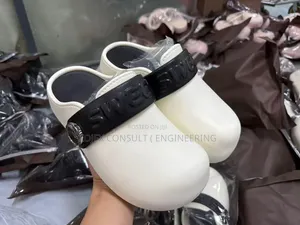 Sweet Female Crocs