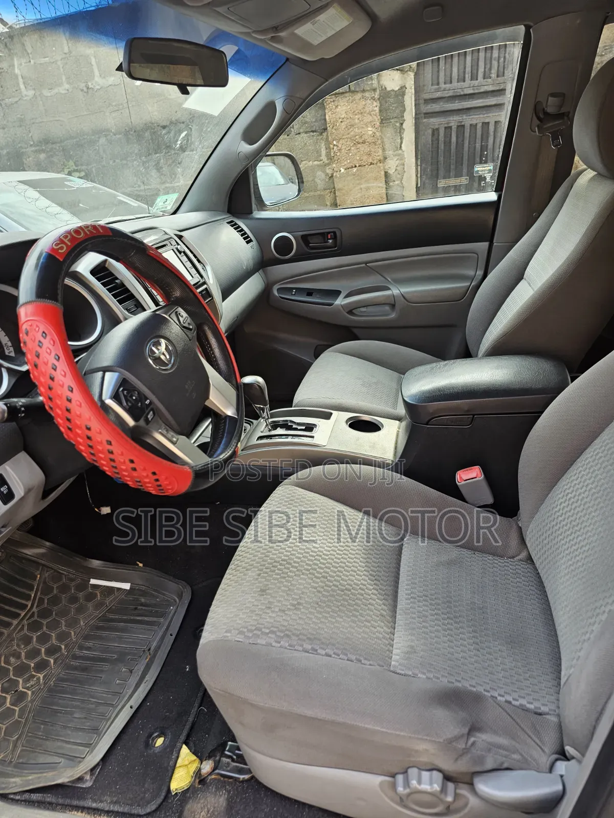 Toyota Tacoma 2014 Red