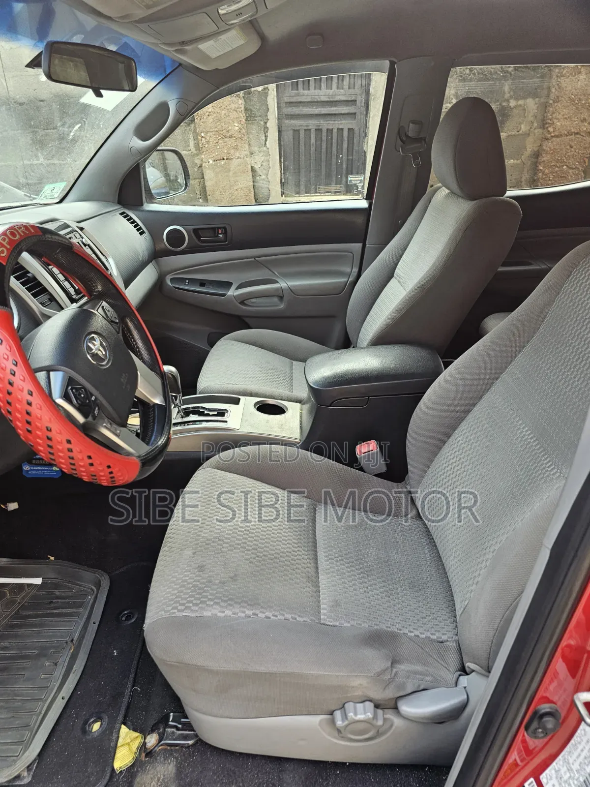 Toyota Tacoma 2014 Red