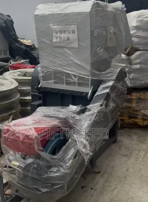 Brand New Crushing Machine Powered by Diesel Engine