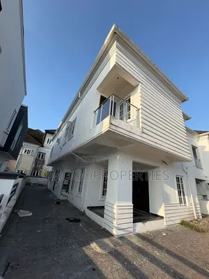 4bdrm Duplex in Monastery Road, Sangotedo for rent