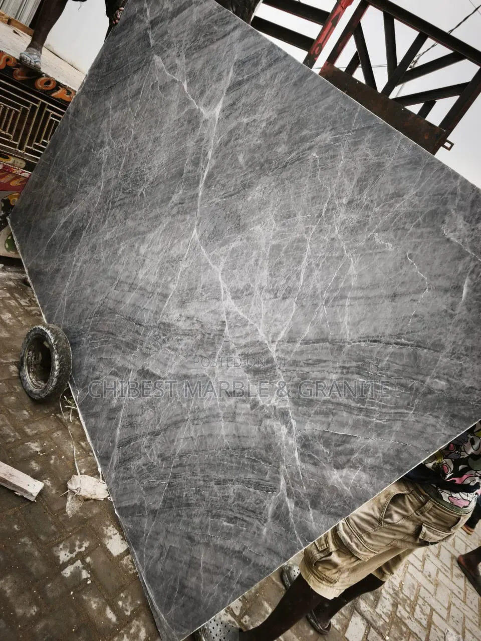 Marble Slabs for Steps and Kitchen Cabinets and Countertops