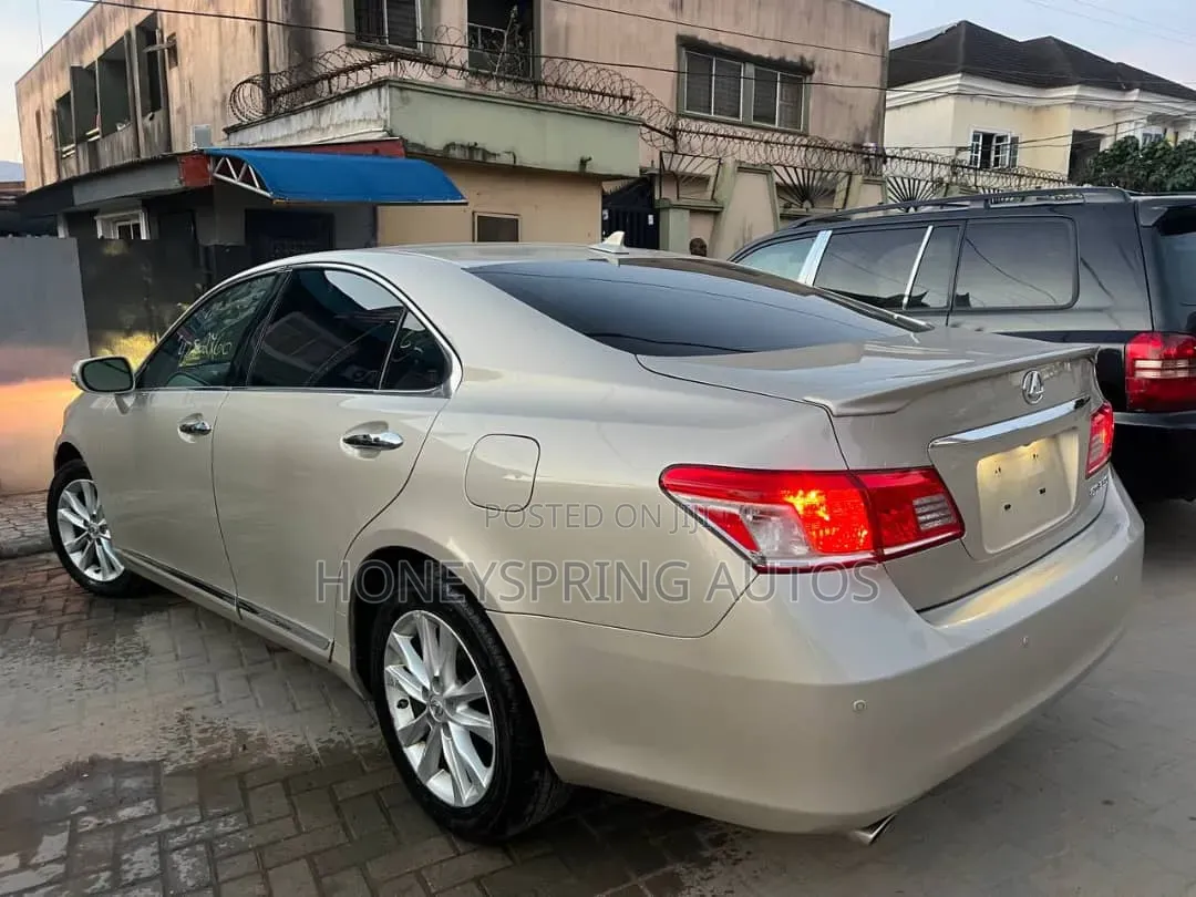 Lexus ES 350 2011 Beige