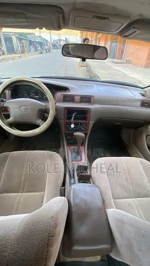 Toyota Camry 1999 Green