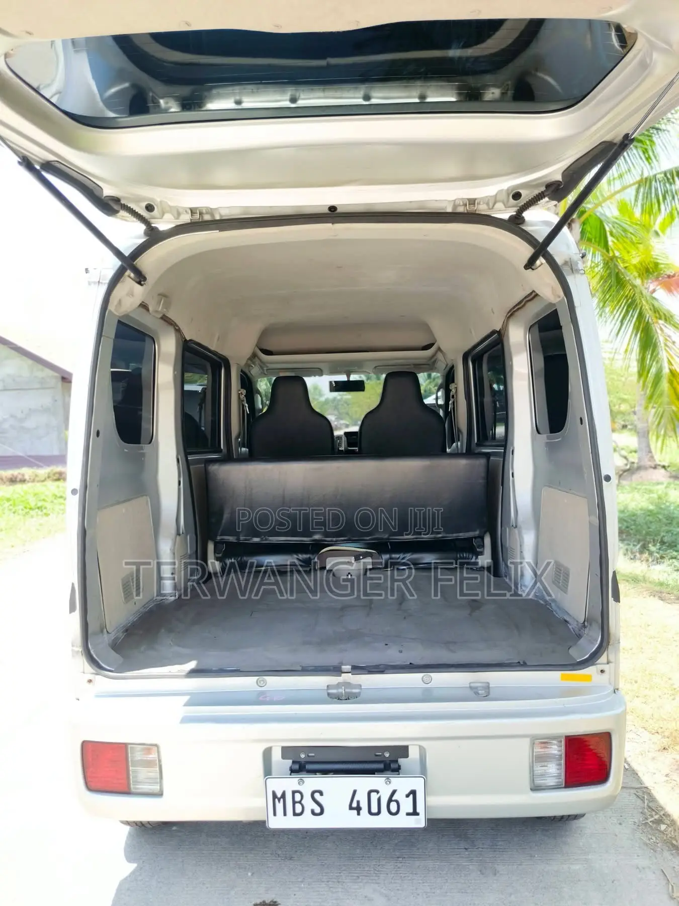 Suzuki Every 2012 Silver