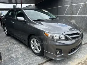 Toyota Corolla S 4dr Sedan (1.8L 4cyl 4A) 2012 Gray