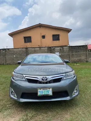 Toyota Camry LE 4dr Sedan (2.5L 4cyl 6A) 2013 Green
