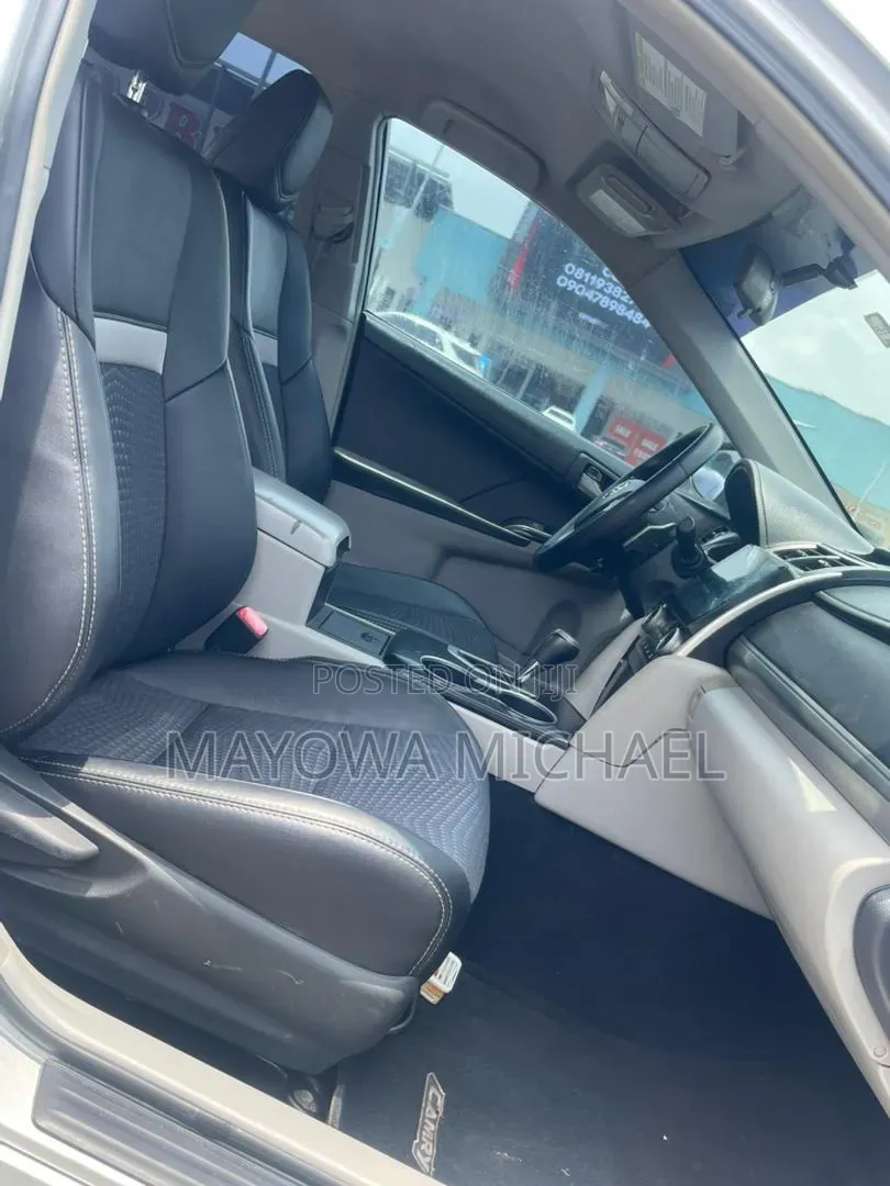 Toyota Camry 2012 Silver