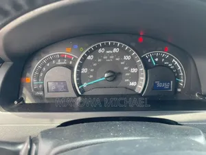 Toyota Camry 2012 Silver
