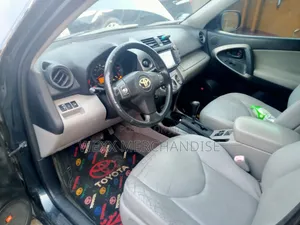 Toyota RAV4 3.5 Limited 2010 Green
