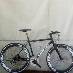 8 Speed Lightweight Alton Road Bicycle