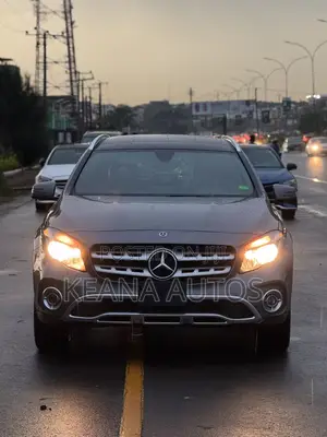 Mercedes-Benz GLA 250 2018 Gray