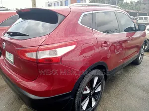 Nissan Qashqai 2016 Red