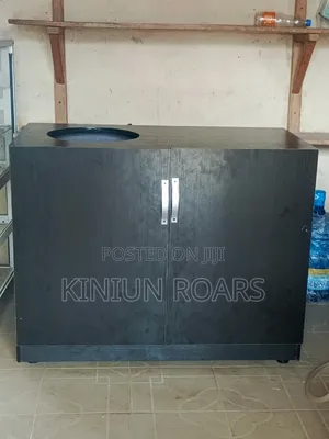 Luxury Kitchen Cabinet Full Compartment.