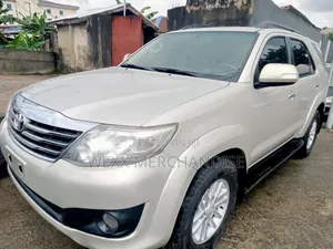Toyota Fortuner 2.7 AWD 2013