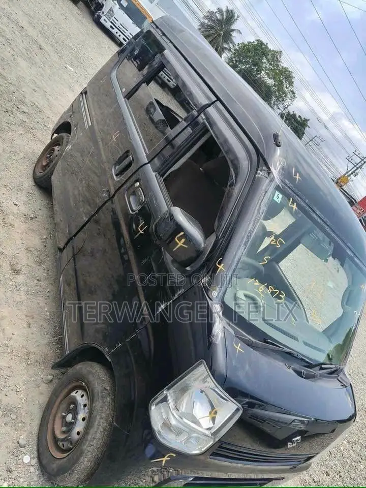 Suzuki Every 2012 Black