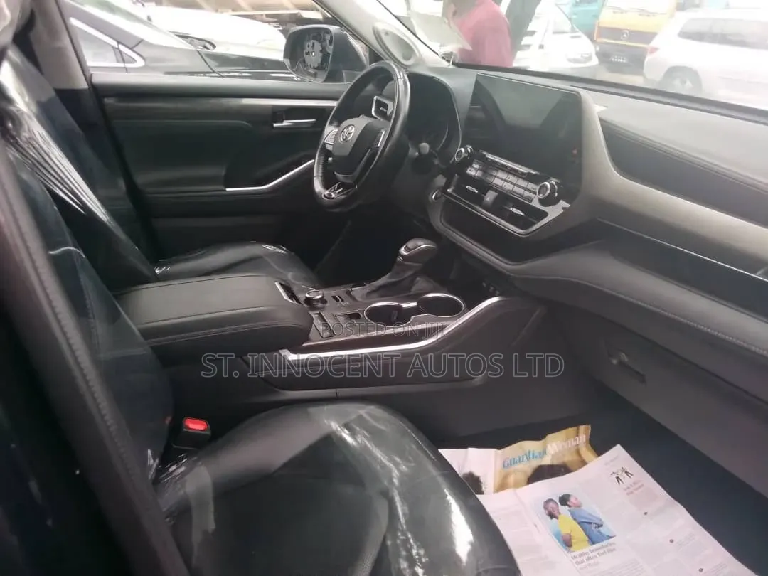 Toyota Highlander 2021 Black