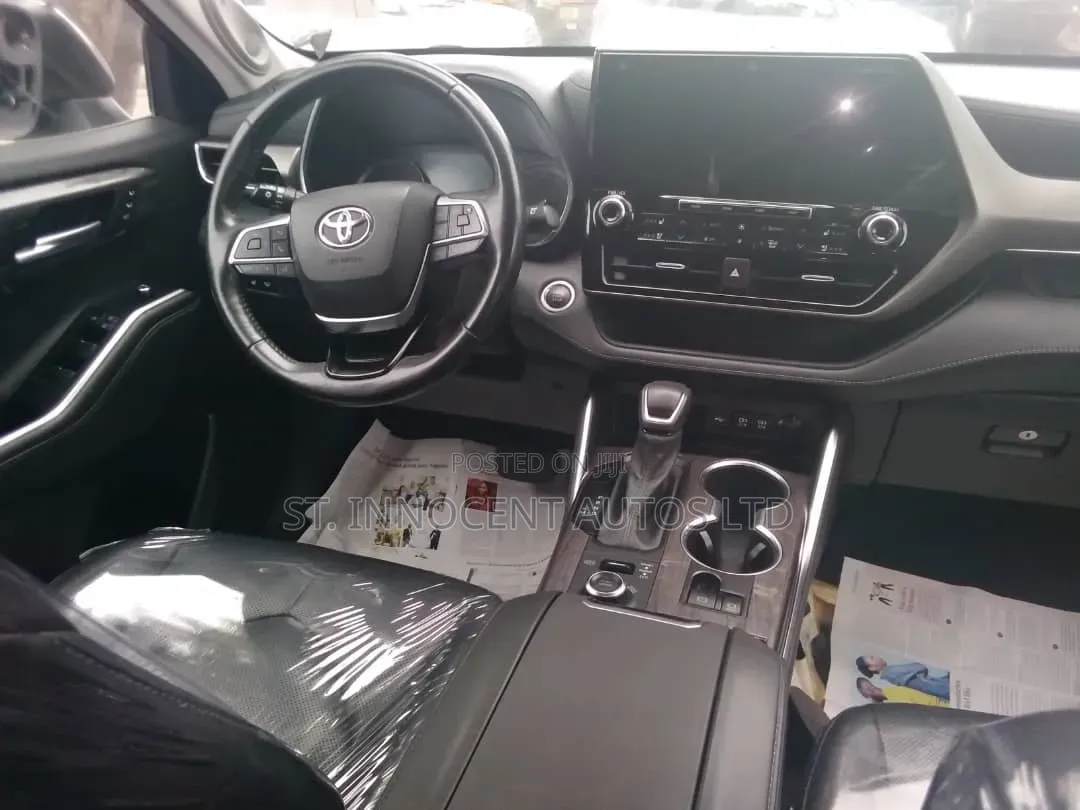 Toyota Highlander 2021 Black