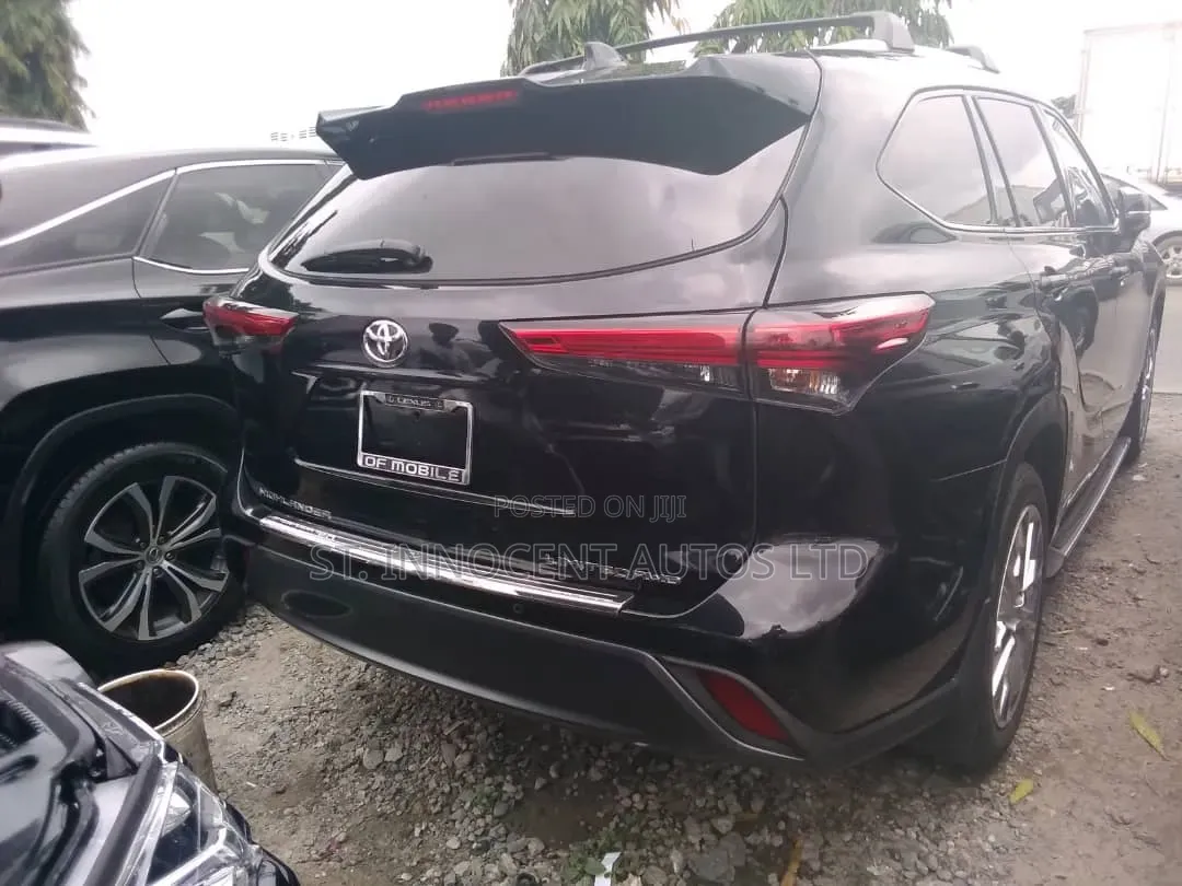 Toyota Highlander 2021 Black