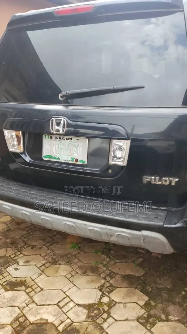 Honda Pilot 2003 Black