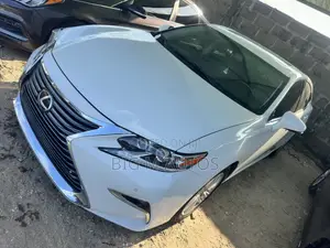 Lexus ES 350 FWD 2014 White