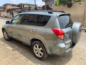 Toyota RAV4 Limited V6 2008 Green