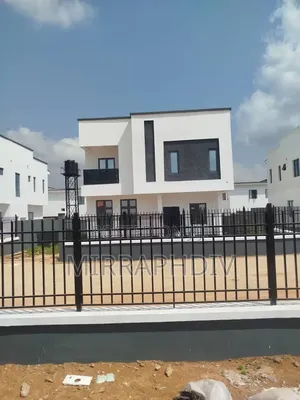 10bdrm Duplex in Enugu for sale