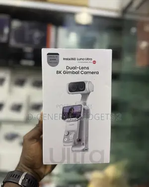Insta360 Luna Ultra Creator Bundle