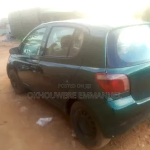 Toyota Yaris 2004 Green