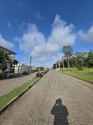 Primed 900sqm & 675sqm Residential Plot in a Beautiful Estate