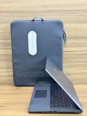 Laptop Alienware M16 R2 16GB Intel Core Ultra 7 SSD 1T
