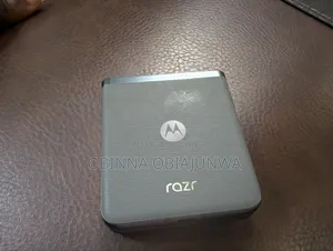 Motorola Razr 40 128 GB