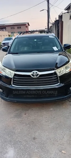 Toyota Highlander XLE V6 4x4 (3.5L 6cyl 6A) 2016 Blue