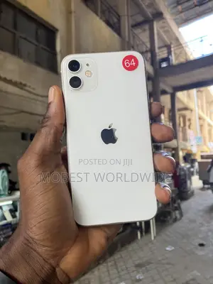 Apple iPhone 11 64 GB White