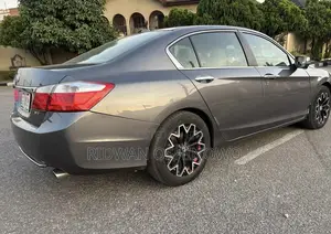 Honda Accord EX-L V-6 4dr Sedan FWD (3.5L 6cyl 6A) 2013 Gray