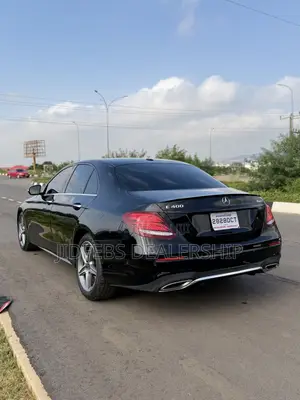 Mercedes-Benz E400 2018 Black
