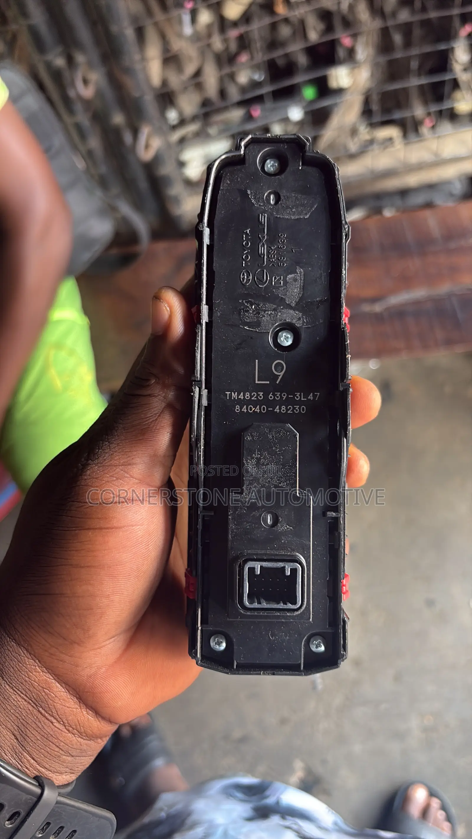 Pressing Buttons Rx 350 2024