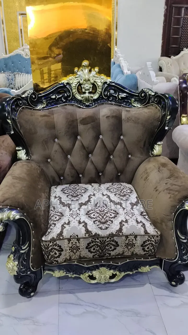 Executive Royal Sofa D001