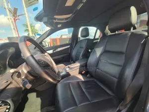 Mercedes-Benz C300 2009 Gray