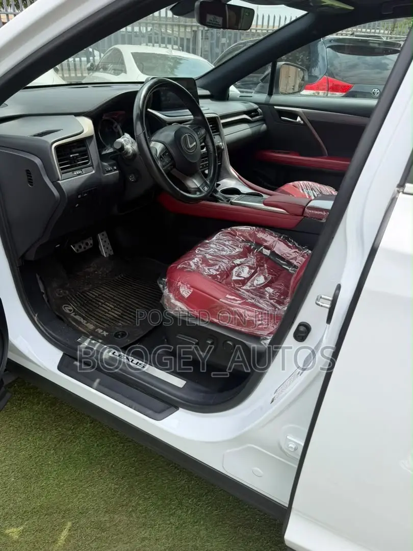 Lexus RX 2022 White